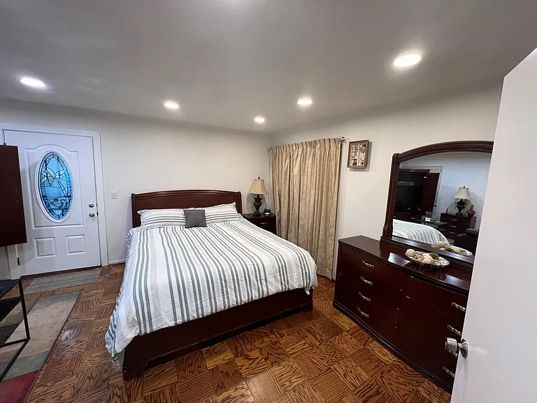 1480 Riviera Dr — Photo 4