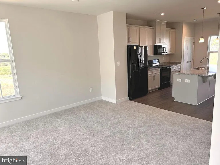 7924 Olive Branch Ln — Photo 5
