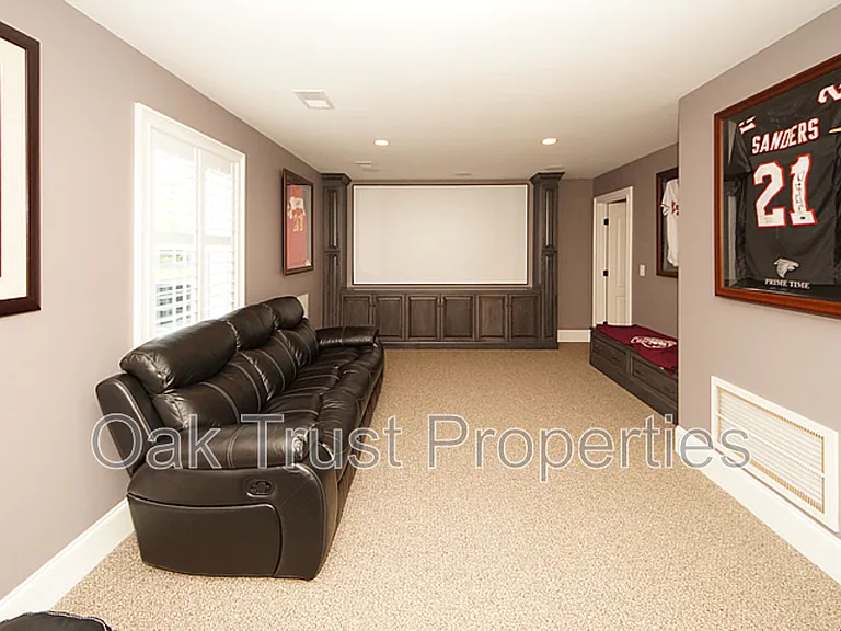 125 Brogun Ln — Photo 42