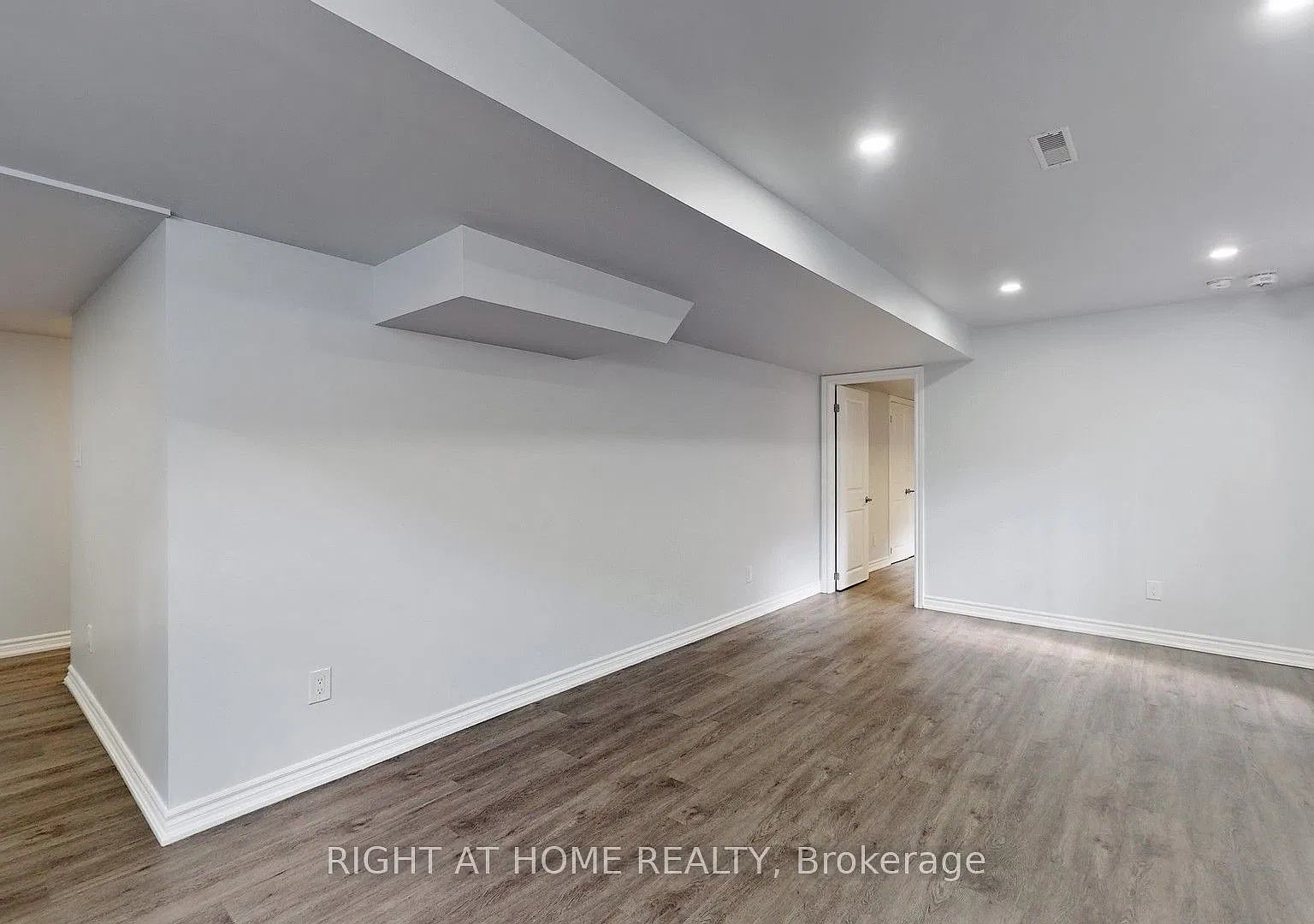 2 bed, $1,800 — Photo 4