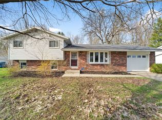34064 Luanne Dr, North Ridgeville, OH 44039