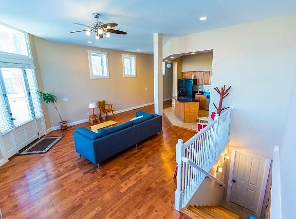 4th image of 2900 Indiana Ave APT 1