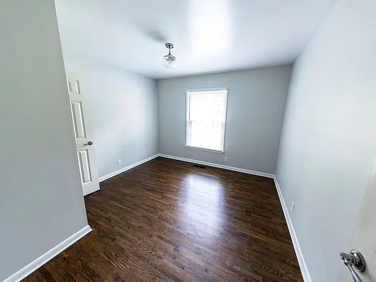 205 Lady Marion Dr — Photo 16