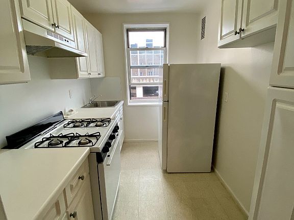 3rd image of 4 Barker Ave #4H