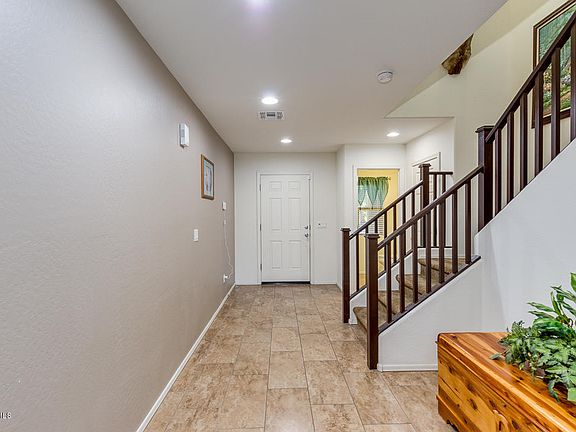 3rd image of 5703 E Alder Ave