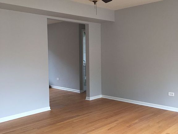 3rd image of 10552 S Walden Pkwy
