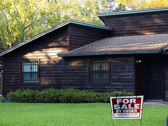 2nd image of 13853 Pleasantview Dr N #D