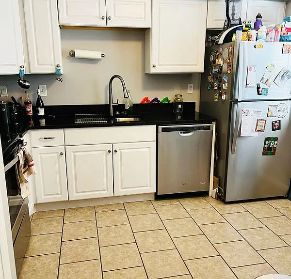 733 Tilden Pl — Photo 7