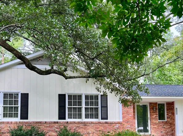 129 Mark Twain Dr, Wilmington, NC 28411