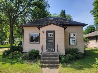 841 Bedal St, Walnut Grove, MN 56180