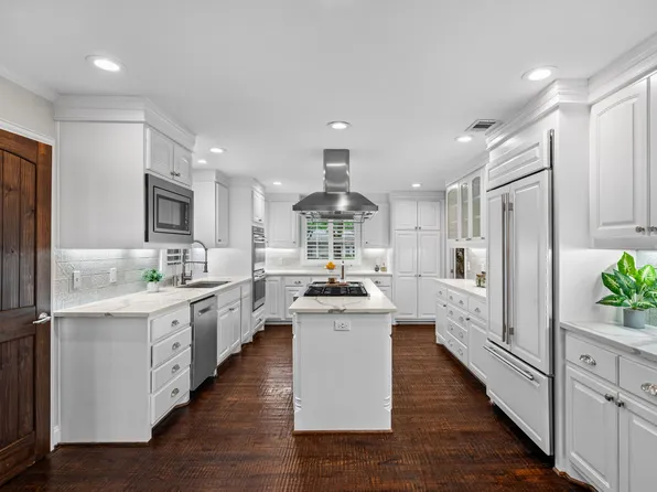 4432 Willow Ln, Dallas, TX 75244