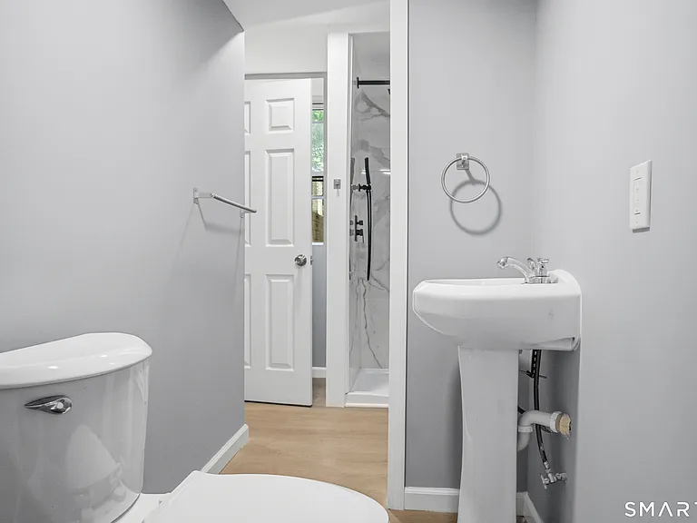 275 Riverview Ave — Photo 34