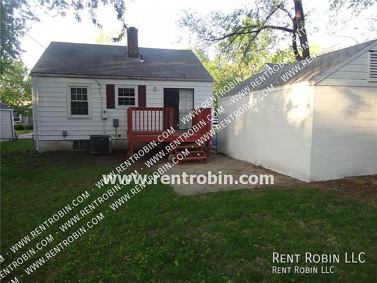 606 W 86th Ter — Photo 7