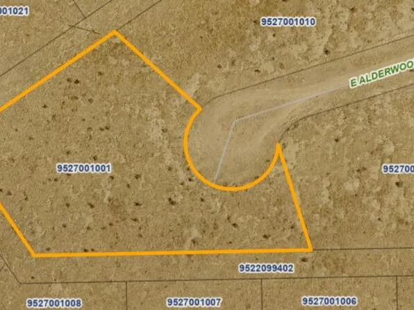 1914 E Alderwood Ln, Pueblo West, CO 81007
