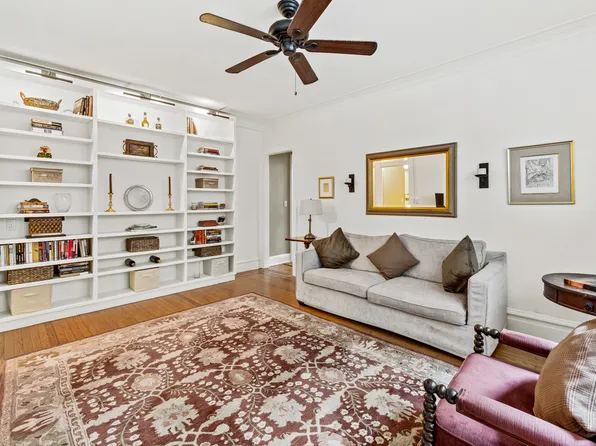 136 East 36th Street image 3 of 12