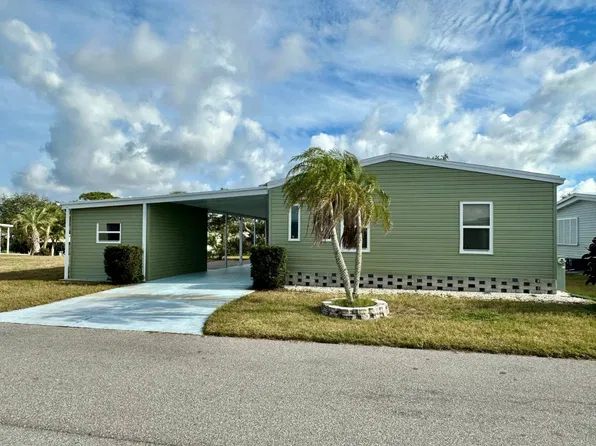 64 King Arthur Dr, Nokomis, FL 34275