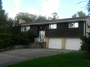 3737 Cready Hill Rd, Pittsburgh, PA 15236