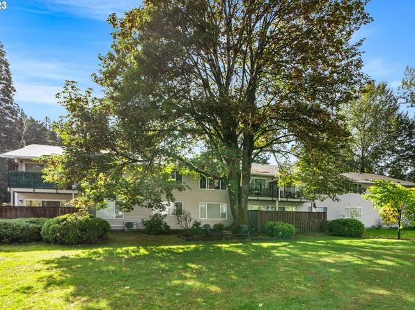 6735 SW Capitol Hill Rd APT 6, Portland, OR 97219