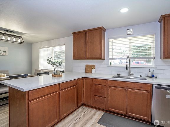 5th image of 14411 116th Avenue Ct E
