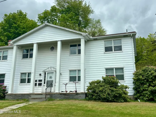 15 Little St, Montrose, PA 18801