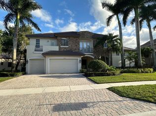 10526 Versailles Boulevard, Wellington, FL 33449
