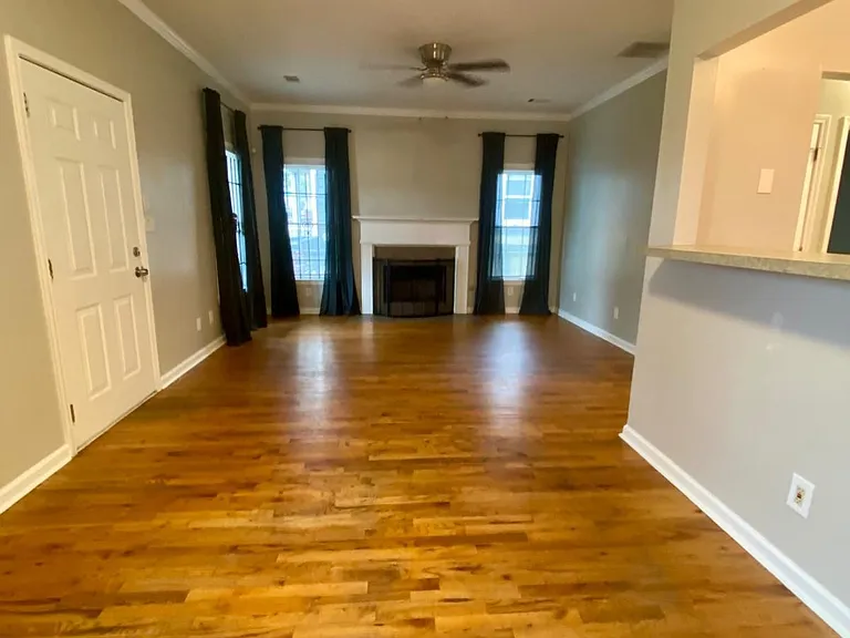 404 Bass St SW — Photo 3