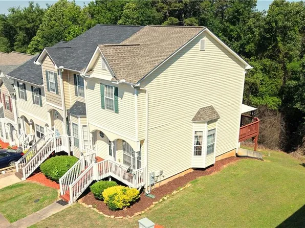 79 Timber Ridge Dr, Cartersville, GA 30121