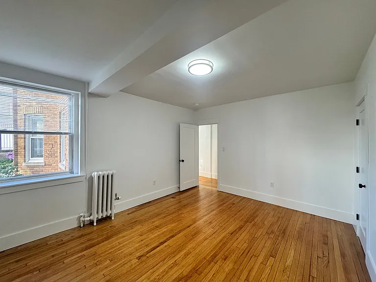 475 Highland Ave #8 — Photo 9