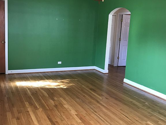 For showings email tina@urbandurham.com