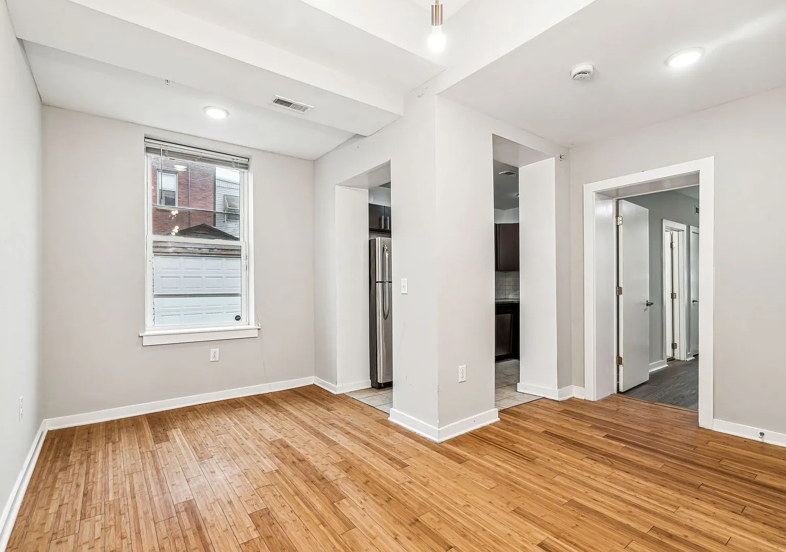 3044 Richmond Street — Photo 3