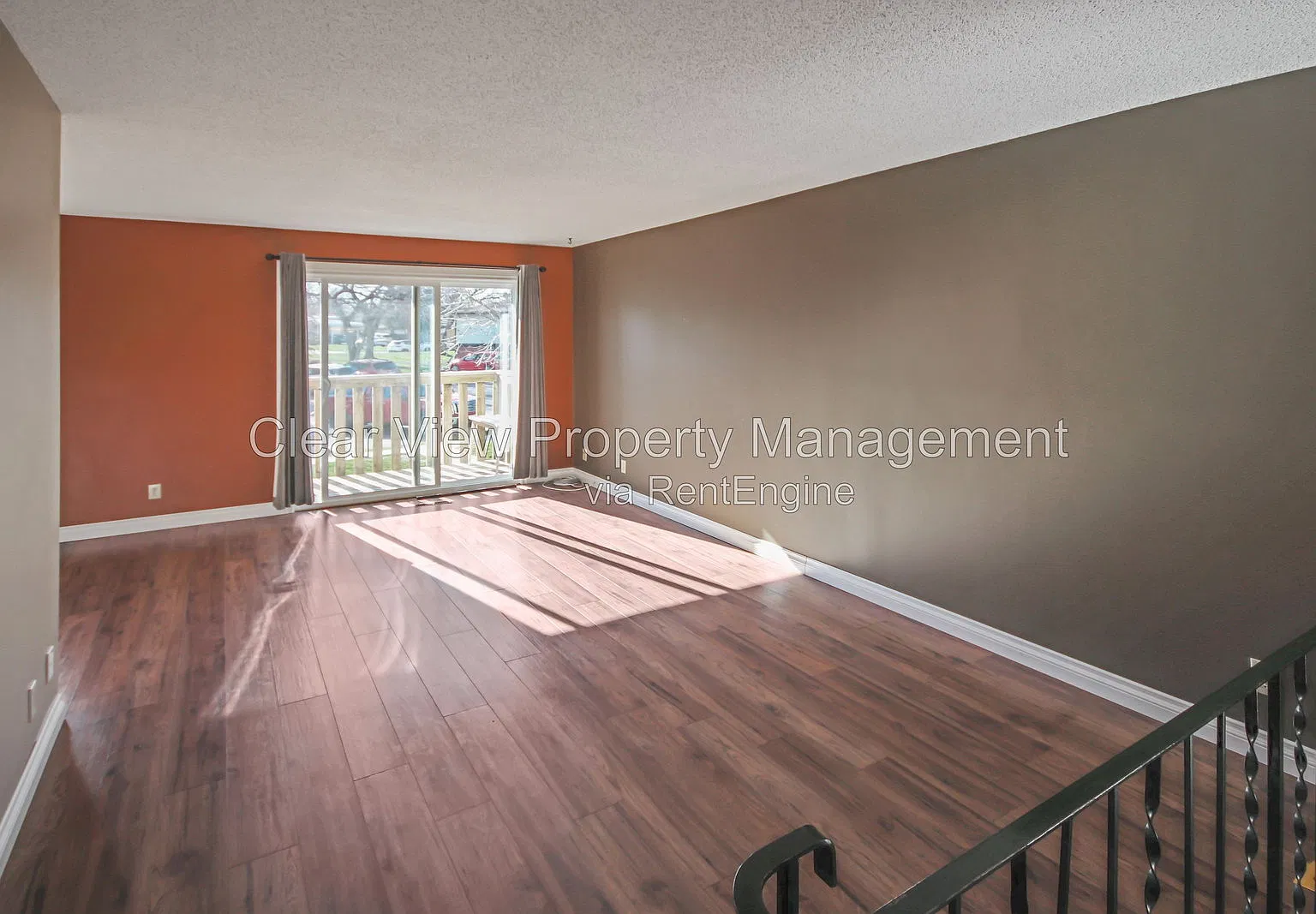 2 bed, 1.0 bath, $1,349 — Photo 2