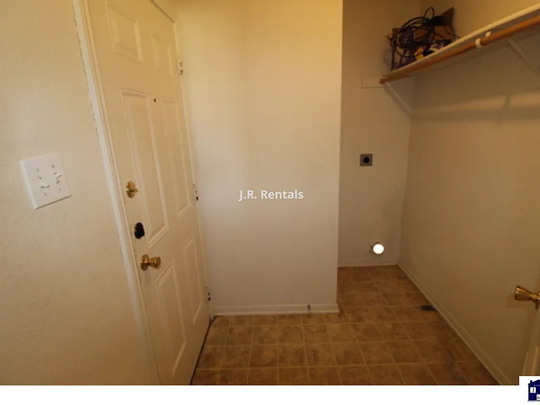 4607 Lloyd Dr — Photo 52