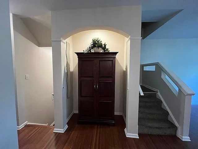 Buffet cabinet closed