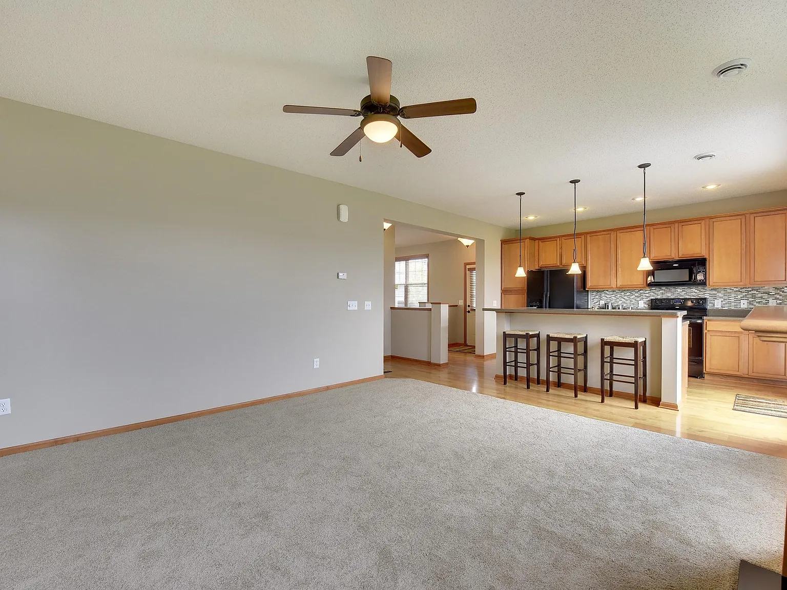 579 Ravencroft Rd — Photo 3