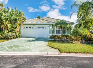 2864 Waters Edge Cir, Greenacres, FL 33413