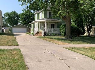 1104 W Broadway St, Eagle Grove, IA 50533