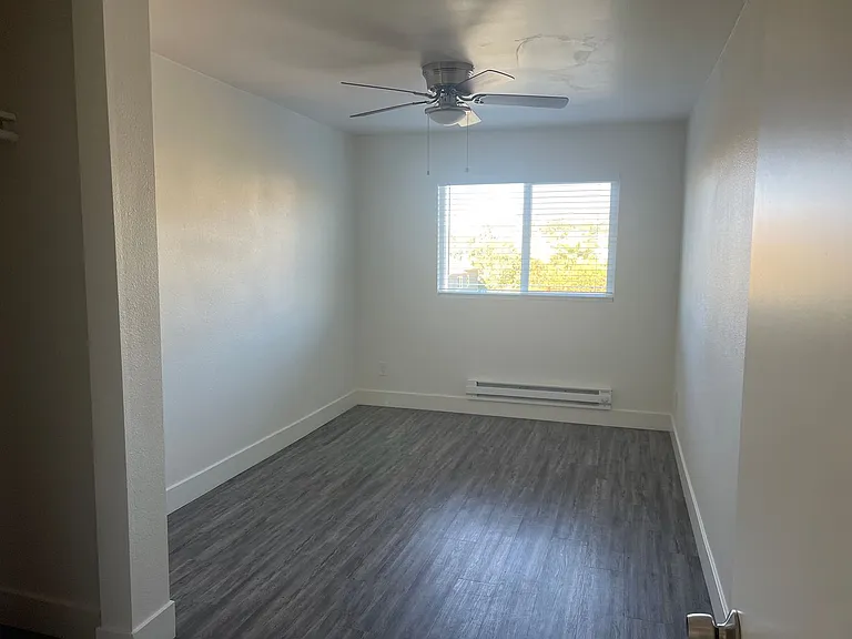 FH - Hilltop Apartments — Photo 49