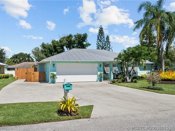 2040 NE Acapulco Dr, Jensen Beach, FL 34957