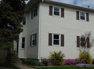 3084 White Birch Ct, Fairfax, VA 22031