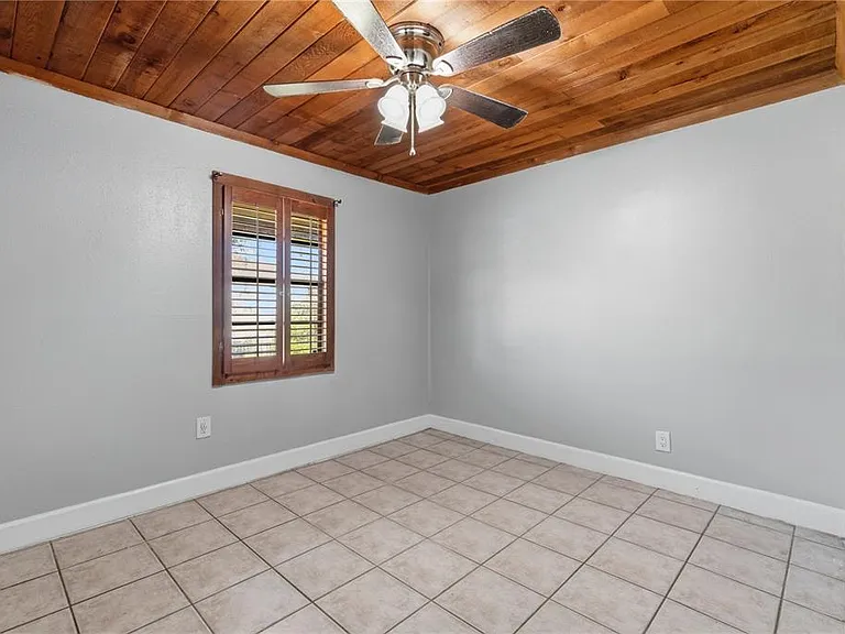 10301 Trail Ridge Ln — Photo 16