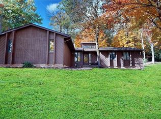 8680 Melody Ln, Macedonia, OH 44056