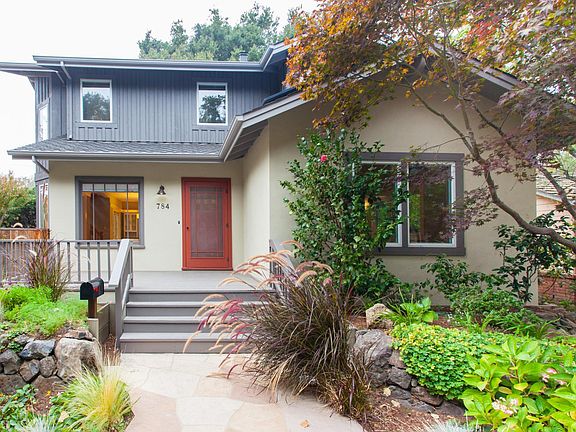 2nd image of 784 Palo Alto Ave