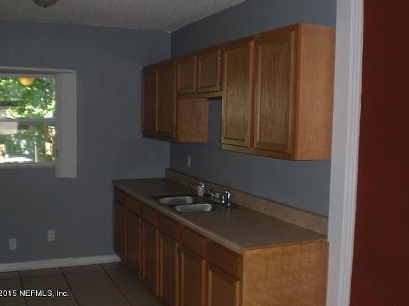4th image of 2430 Coleman Ct
