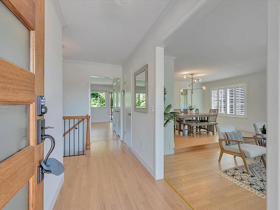5th image of 46 Upper Oak Drive