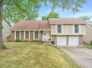 1709 SW 21st St, Blue Springs, MO 64015