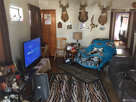 4th image of 504 Bentley St