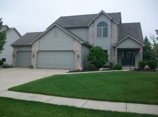 2330 Nettlecreek Dr, Fort Wayne, IN