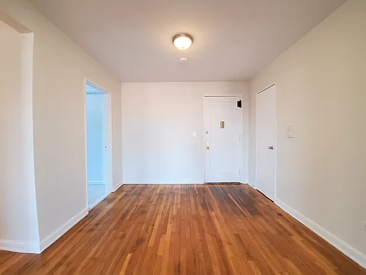 Rented by Living New York | media 13