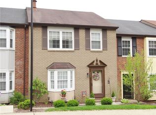 932 Trillium Trl, Bethel Park, PA 15102