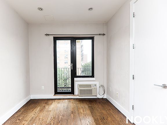 5th image of 112 Manhattan Ave #5A